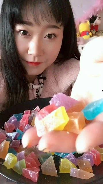 吃琥珀糖视频,一场视觉与味觉的双重盛宴