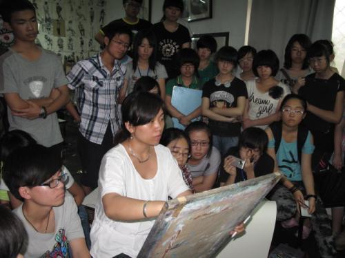 于萍磕头运动视频,传统礼仪与现代观念的碰撞